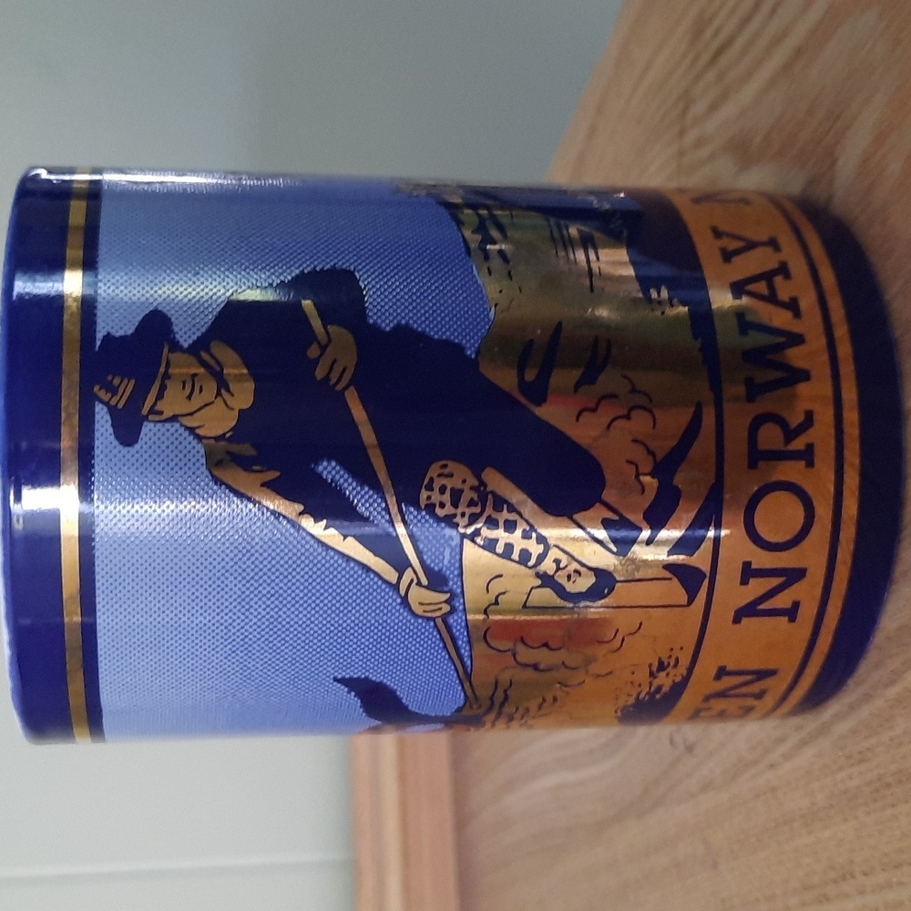 Norway Norge Norwegian Blue with Gold Graphic Design Ceramic Coffee Mug